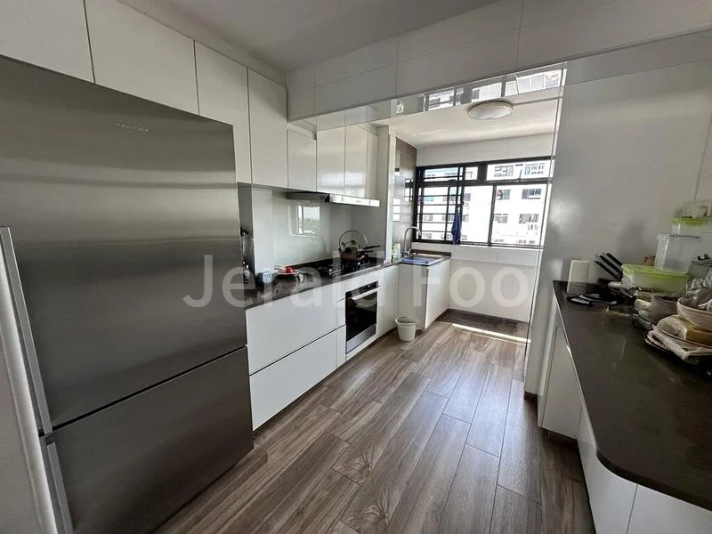 4 Room (4I) HDB for Rent in  74 Marine Drive - Image 4