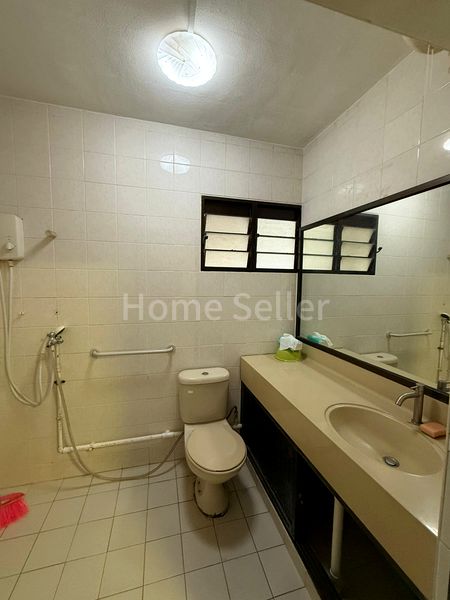 Maisonette HDB for Sale in 103 Rivervale Walk - Image 12