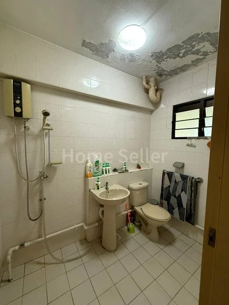 Maisonette HDB for Sale in 103 Rivervale Walk - Image 13