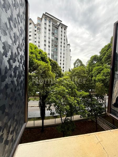 Maisonette HDB for Sale in 103 Rivervale Walk - Image 5