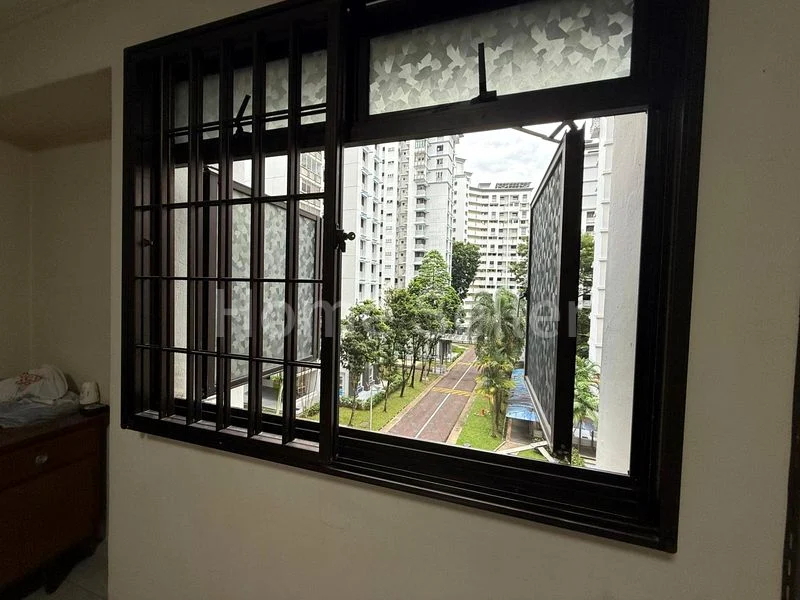 Maisonette HDB for Sale in 103 Rivervale Walk - Image 7