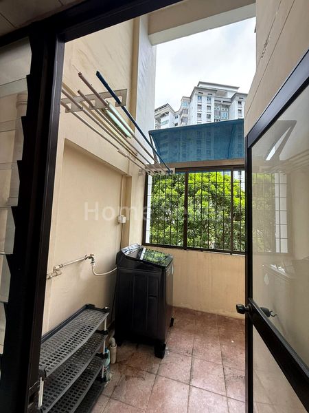 Maisonette HDB for Sale in 103 Rivervale Walk - Image 11