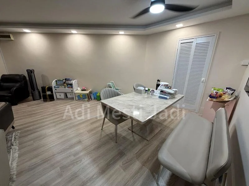 5 Room (5I) HDB for Sale in  494B Tampines Avenue 9 - Image 3
