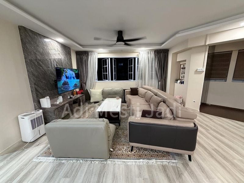 5 Room (5I) HDB for Sale in  494B Tampines Avenue 9 - Image 1