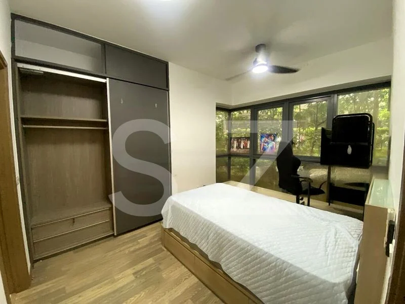 3 Bed Condo for Sale in  Lakeville - Image 6