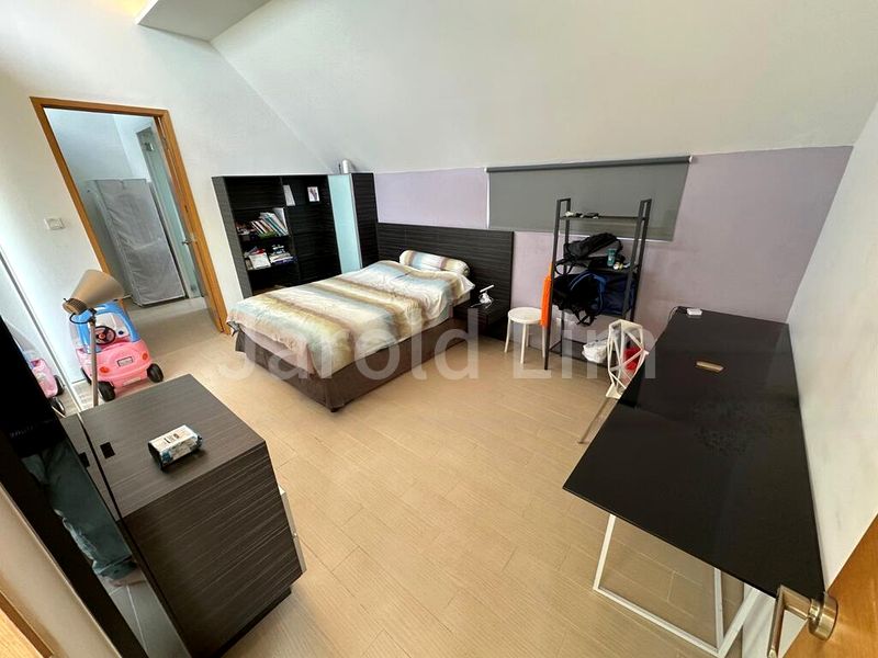5 Bed Terraced House (Landed) for Sale in  Serangoon Garden Estate - Image 11