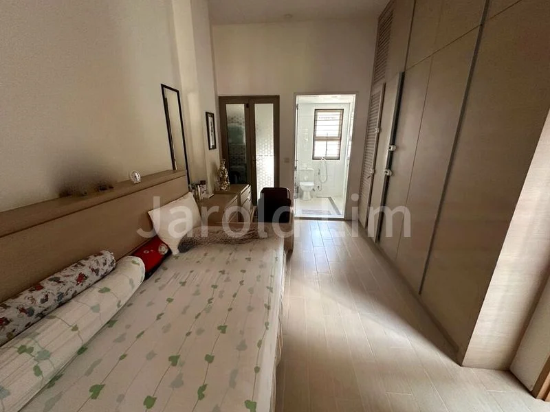 5 Bed Terraced House (Landed) for Sale in  Serangoon Garden Estate - Image 5