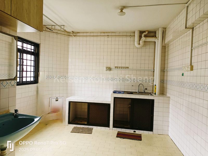 4 Room (4A) HDB for Sale in  402 Jurong West Street 42 - Image 9