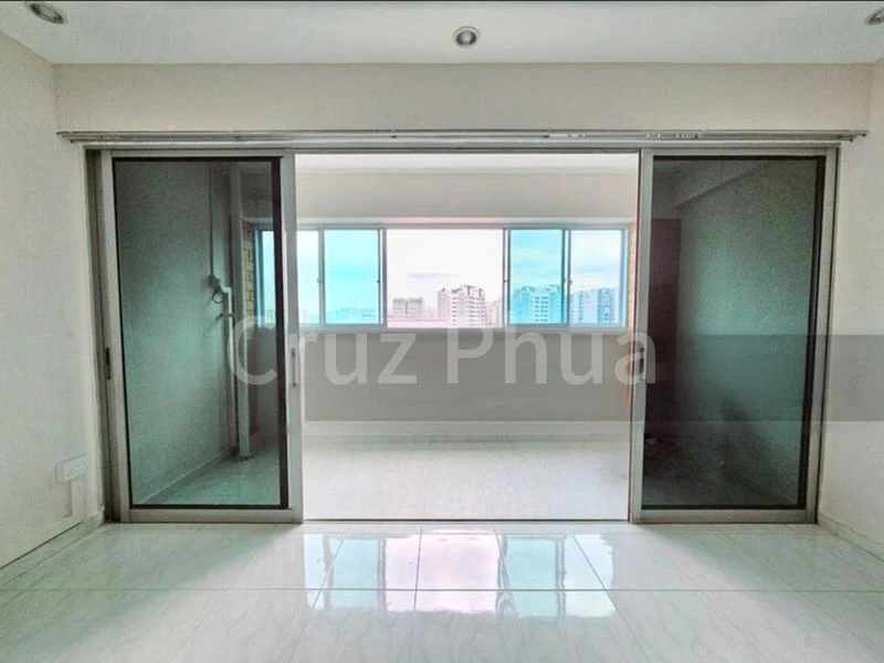 Executive HDB for Rent in 564 Hougang Street 51 - Image 2