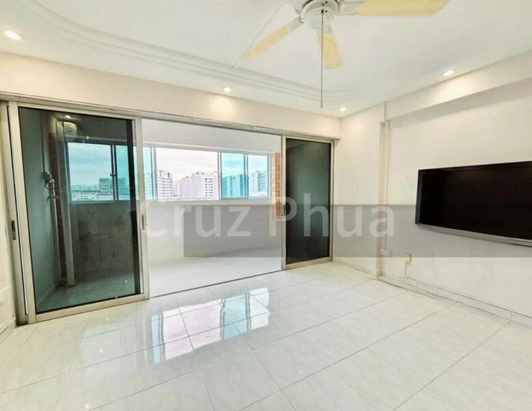 Executive HDB for Rent in 564 Hougang Street 51 - Image 1
