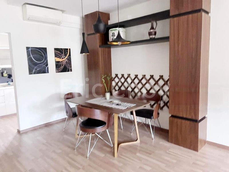 Common Room (Condo) for Rent in  Queensway Shopping Centre/Queensway Tower - Image 3