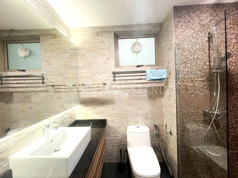 2 Bed Condo for Rent in  Costa Rhu - Image 7