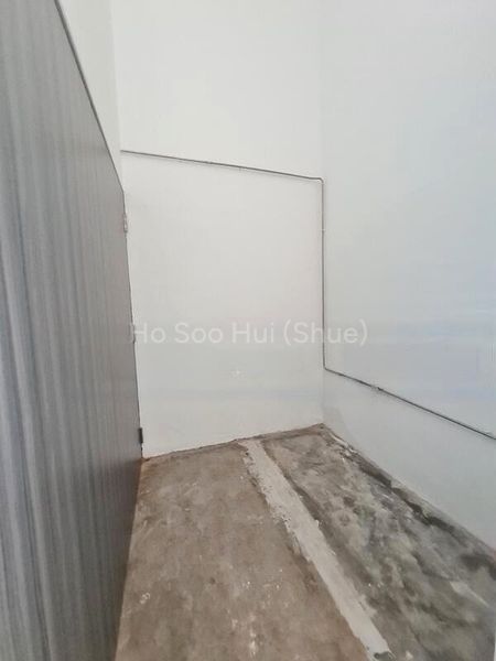 Light Industrial (B1) for Rent: Novelty BizCentre - Image 4