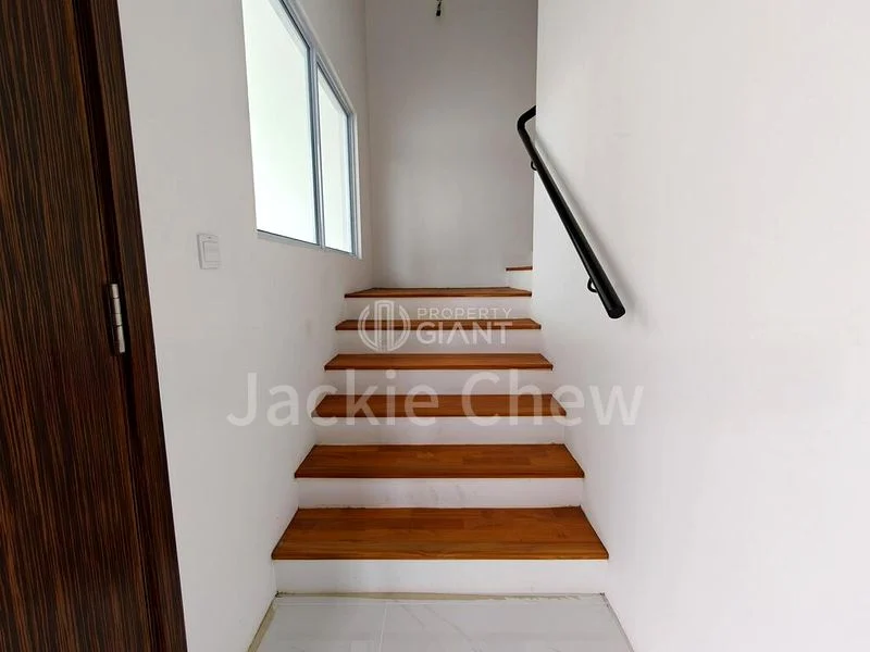 6 Bed Semi-Detached House (Landed) for Sale in  Toh Estate - Image 10