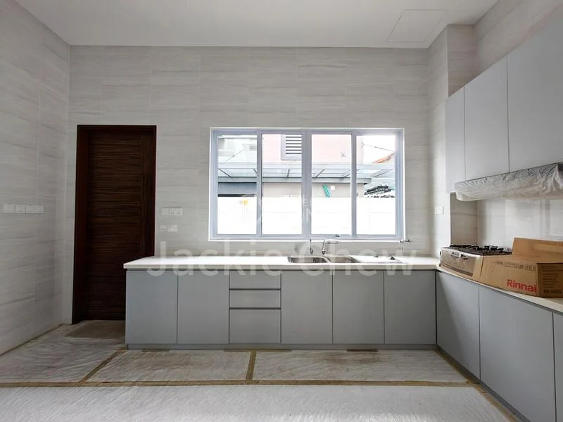 6 Bed Semi-Detached House (Landed) for Sale in  Toh Estate - Image 14