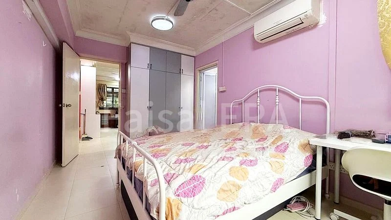 5 Room (5I) HDB for Sale in  55 Strathmore Avenue - Image 5