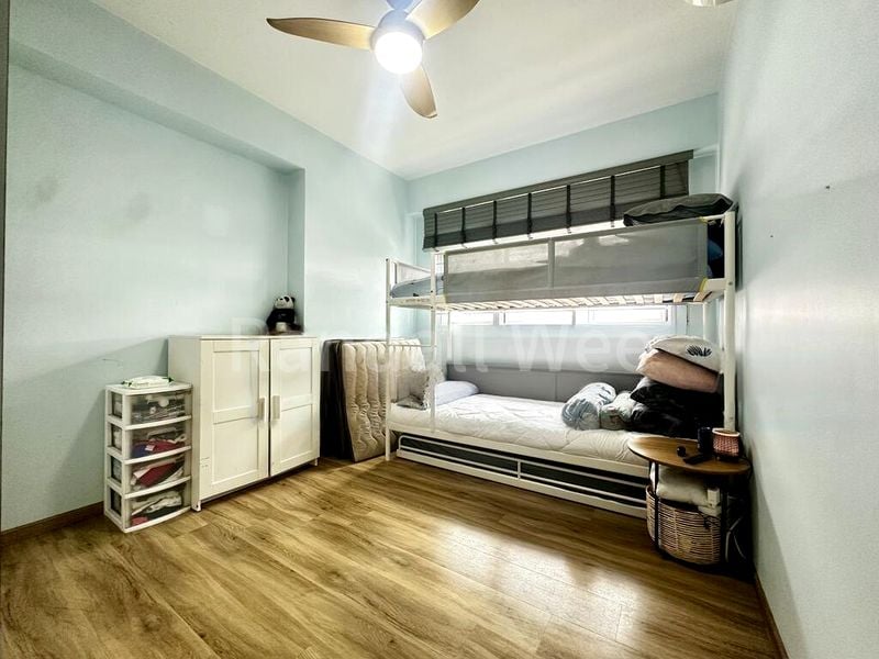 5 Room (5I) HDB for Sale in  439A Bukit Batok West Avenue 8 - Image 3