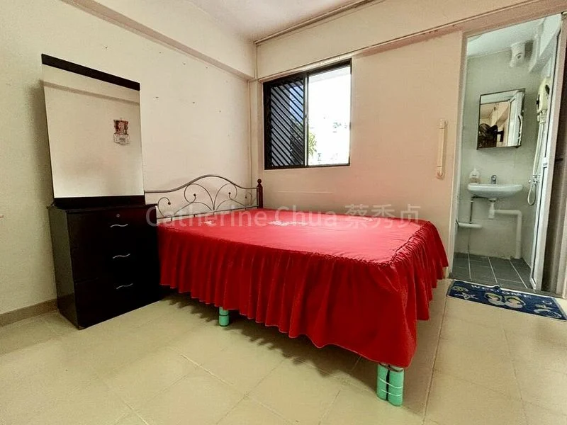 4 Room (4NG) HDB for Sale in  126 Serangoon North Avenue 1 - Image 8