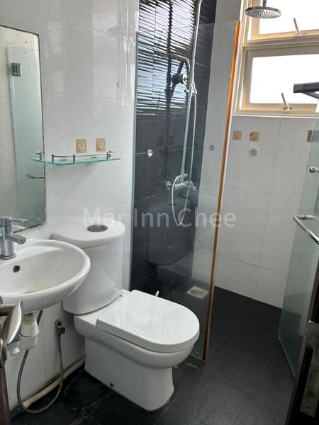 Master Room (Landed) for Rent in  Kimnan Park - Image 18