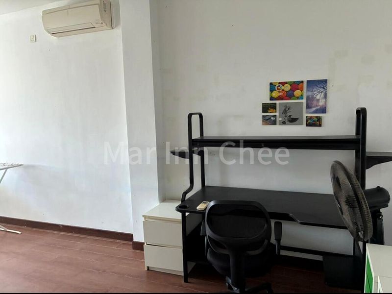 Master Room (Landed) for Rent in  Kimnan Park - Image 15