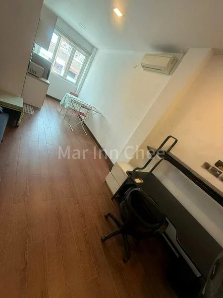 Master Room (Landed) for Rent in  Kimnan Park - Image 8