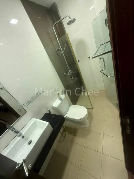 Master Room (Landed) for Rent in  Kimnan Park - Image 11