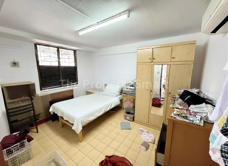 3 Room (3I) HDB for Sale in  10 Haig Road - Image 1