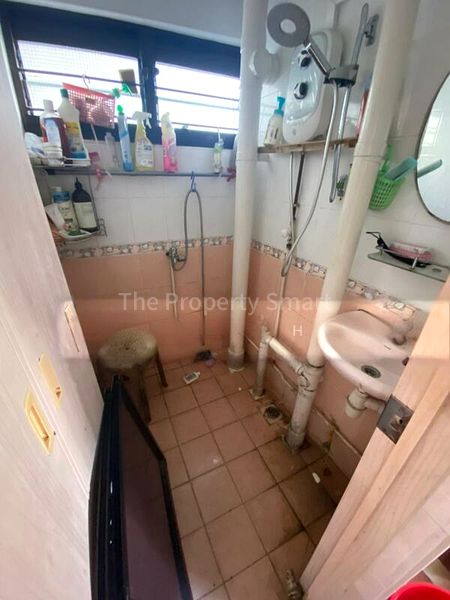 3 Room (3I) HDB for Sale in  10 Haig Road - Image 4
