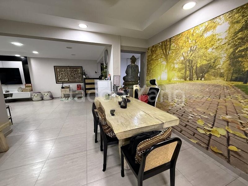 5 Room (5I) HDB for Sale in  523 Jurong West Street 52 - Image 2