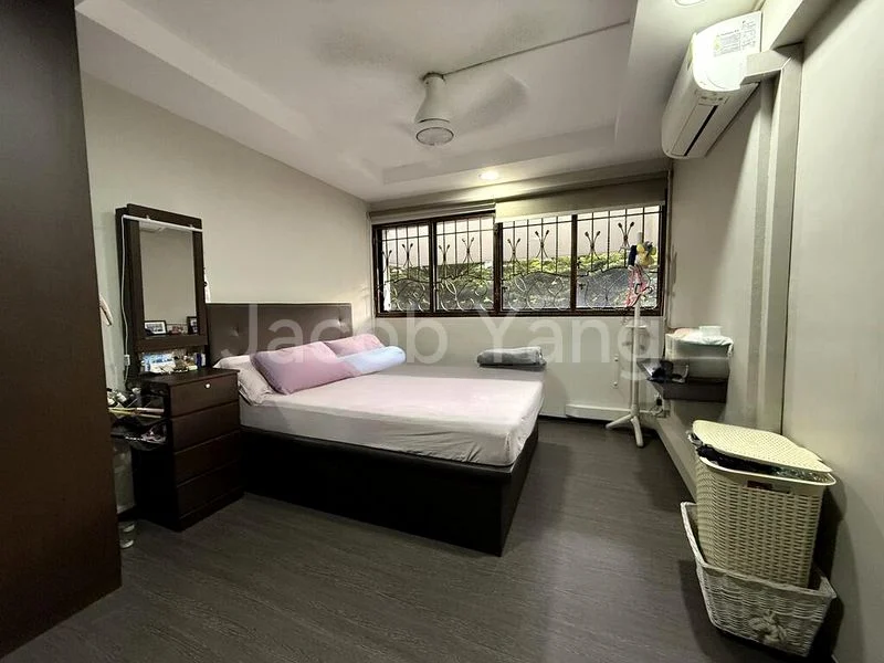 5 Room (5I) HDB for Sale in  523 Jurong West Street 52 - Image 5