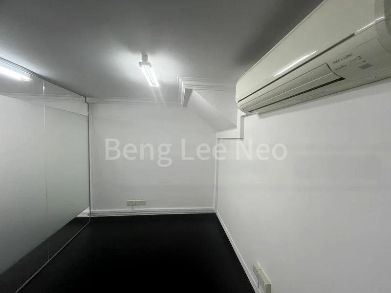 Shop / Shophouse for Rent: Tras Street, No GST, with Aircon - Image 1