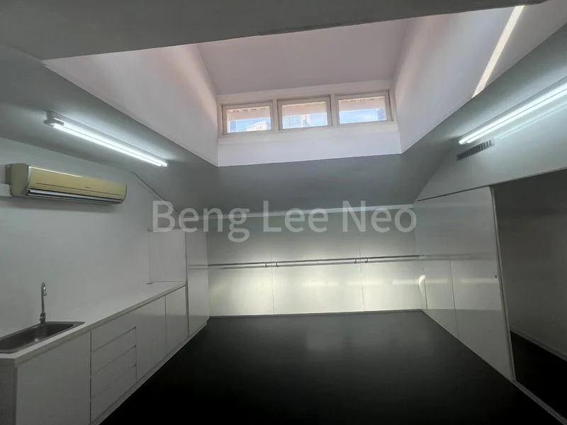 Shop / Shophouse for Rent: Tras Street, No GST, with Aircon - Image 4