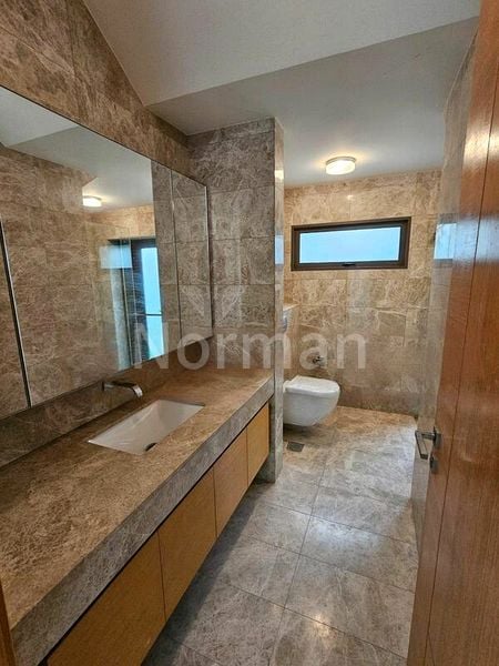 7 Bed Bungalow (Landed) for Rent around  Paradise Island - Image 7