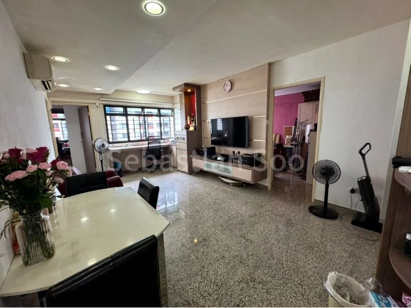 4 Room (4A) HDB for Sale in  686D Choa Chu Kang Crescent - Image 2