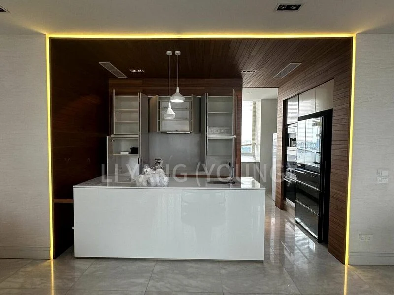 4 Bed Condo for Rent in  Ardmore II - Image 15