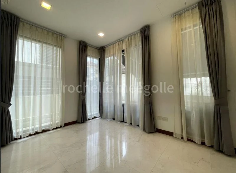5 Bed Semi-Detached House (Landed) for Rent in  Bukit Villas - Image 3