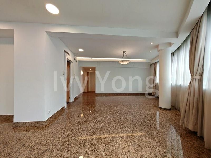 4 Bed Condo for Rent in  Grange 70 - Image 17