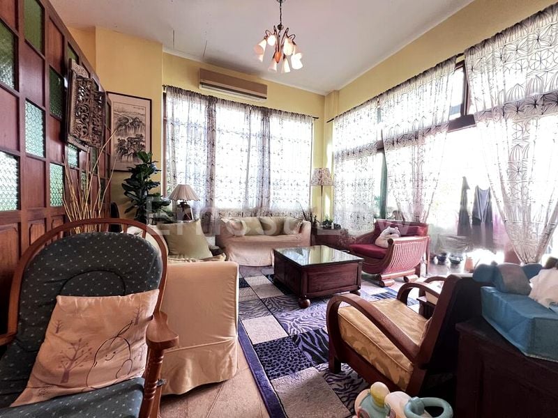 7 Bed Semi-Detached House (Landed) for Sale in Golden Palms - Image 9