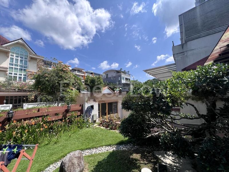 7 Bed Semi-Detached House (Landed) for Sale in Golden Palms - Image 4