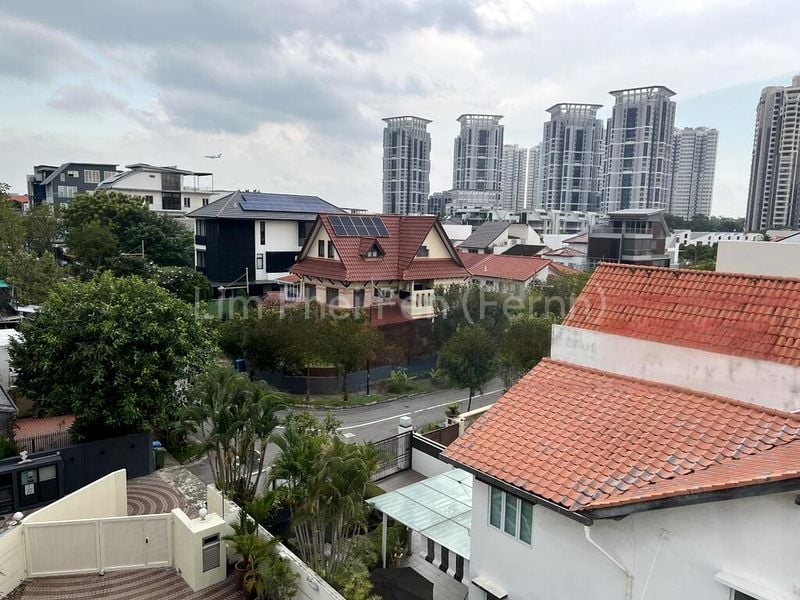 7 Bed Bungalow (Landed) for Sale in  Sennett Lane - Image 4