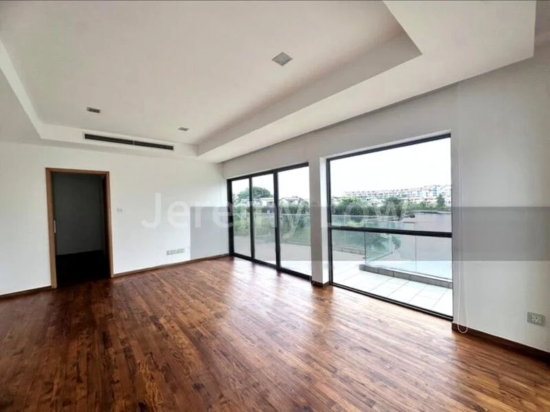 7 Bed Bungalow (Landed) for Sale in  Coral Island - Image 12