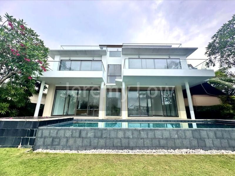 7 Bed Bungalow (Landed) for Sale in  Coral Island - Image 1