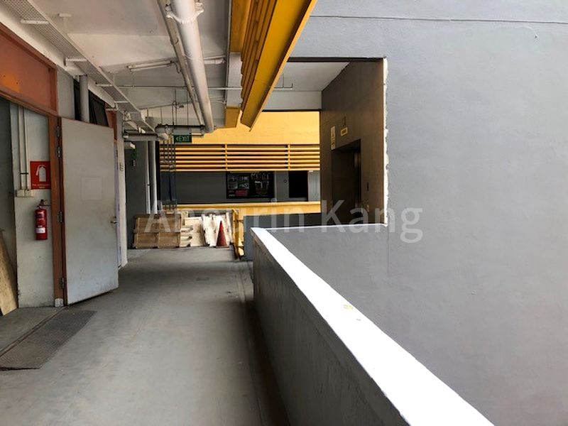 Light Industrial (B1) for Rent in  B Central - Image 3