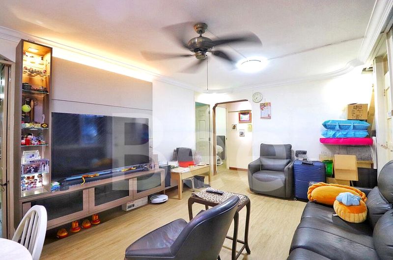 4 Room (4S) HDB for Sale in  319 Ubi Avenue 1 - Image 5