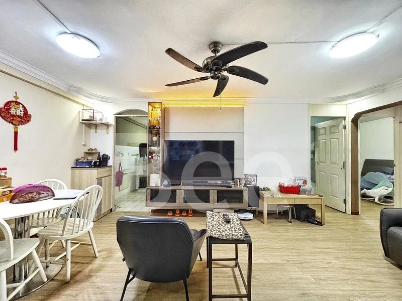 4 Room (4S) HDB for Sale in  319 Ubi Avenue 1 - Image 1