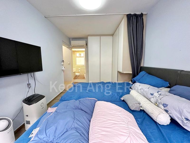 5 Room (5I) HDB for Sale in  443C Bukit Batok West Avenue 8 - Image 4