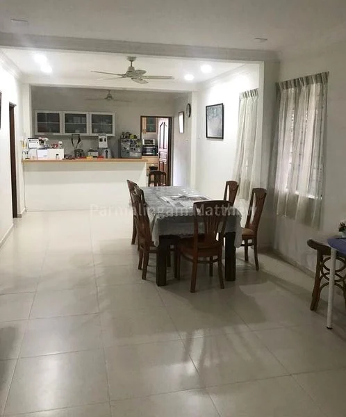 5 Bed Corner Terrace (Landed) for Sale in  Hoover Park - Image 4