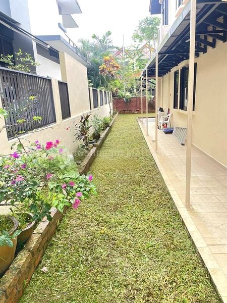 5 Bed Corner Terrace (Landed) for Sale in  Hoover Park - Image 7