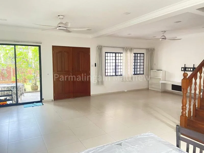 5 Bed Corner Terrace (Landed) for Sale in  Hoover Park - Image 8