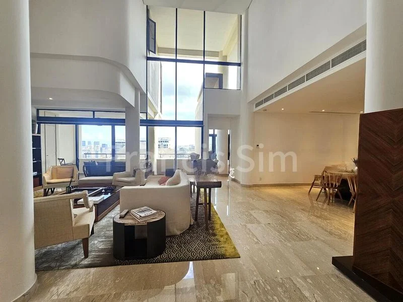 4 Bed Condo for Rent in  The Colonnade - Image 1